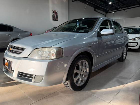 CHEVROLET ASTRA 2.0 MPFI ADVANTAGE 8V FLEX 4P MANUAL CHEVROLET ASTRA 2.0 MPFI ADVANTAGE 8V FLEX 4P MANUAL